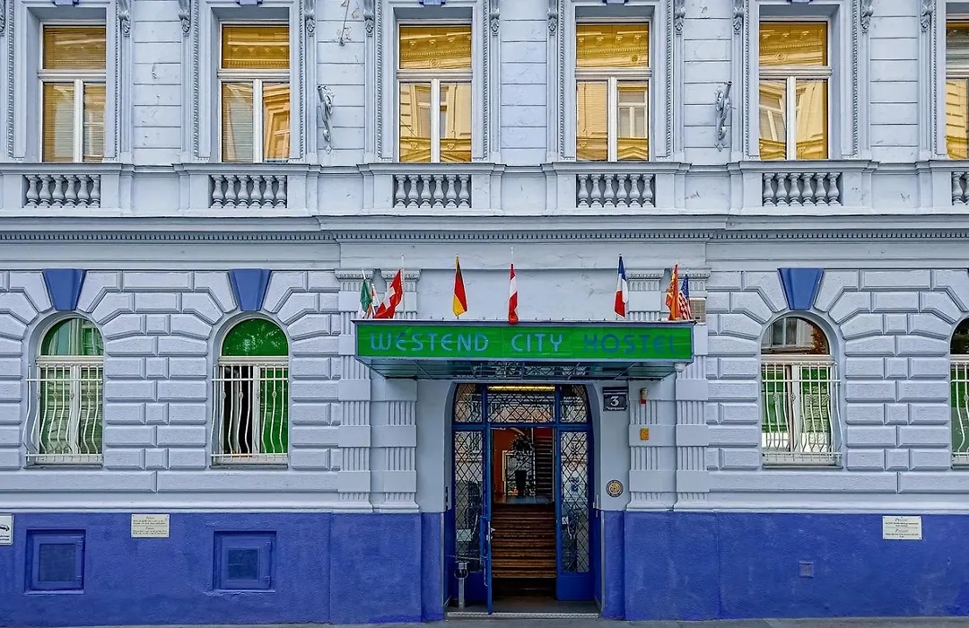 Westend City Hostel-1